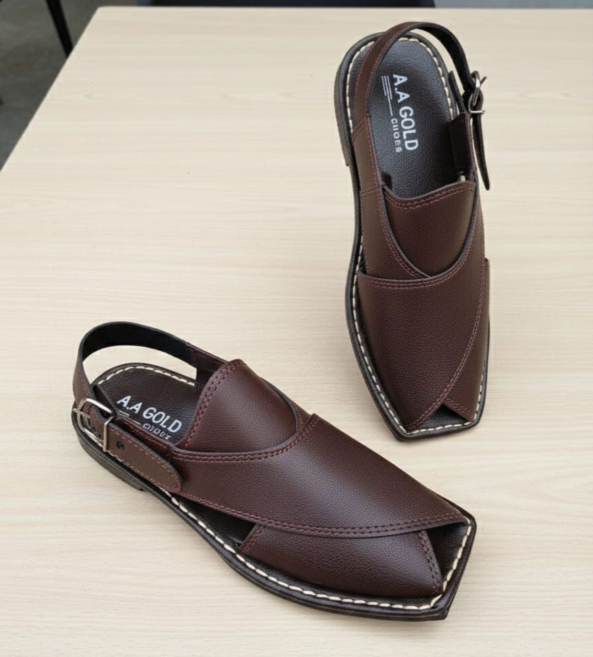 Elegant Men Casual Sandals with Velcro Closure EU42.